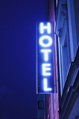 Leuchtschild "Hotel"